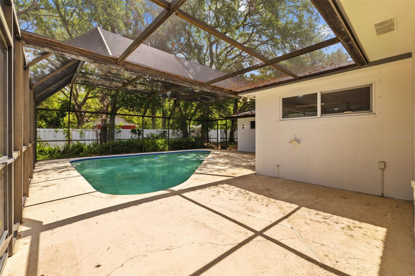1905 ORO CT, CLEARWATER, FL — photo 28