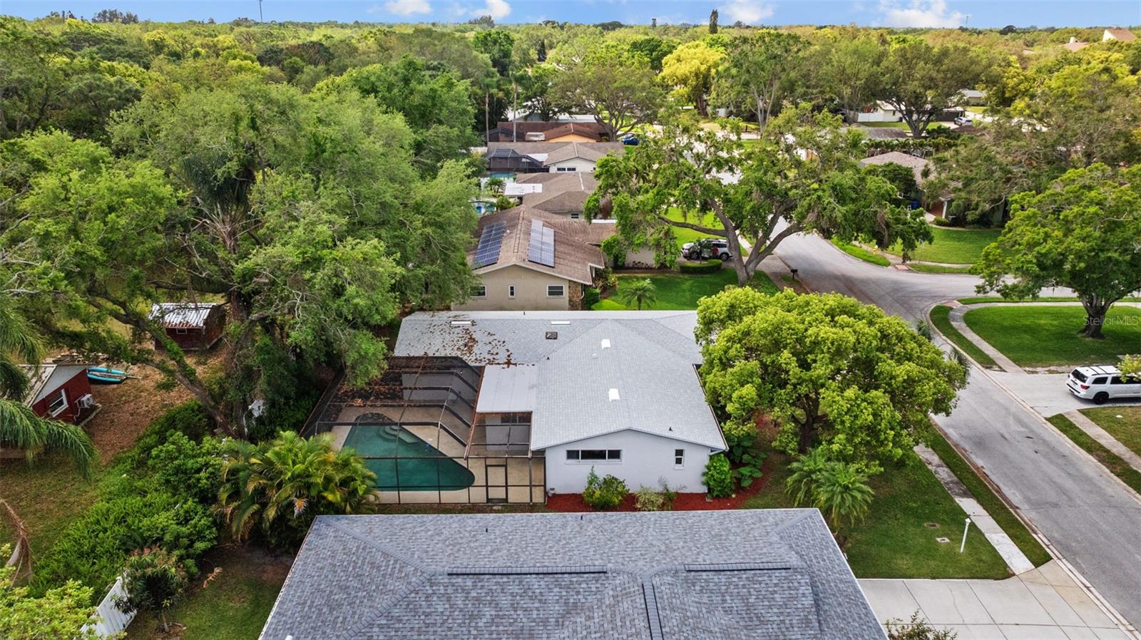 1905 ORO CT, CLEARWATER, FL — photo 33