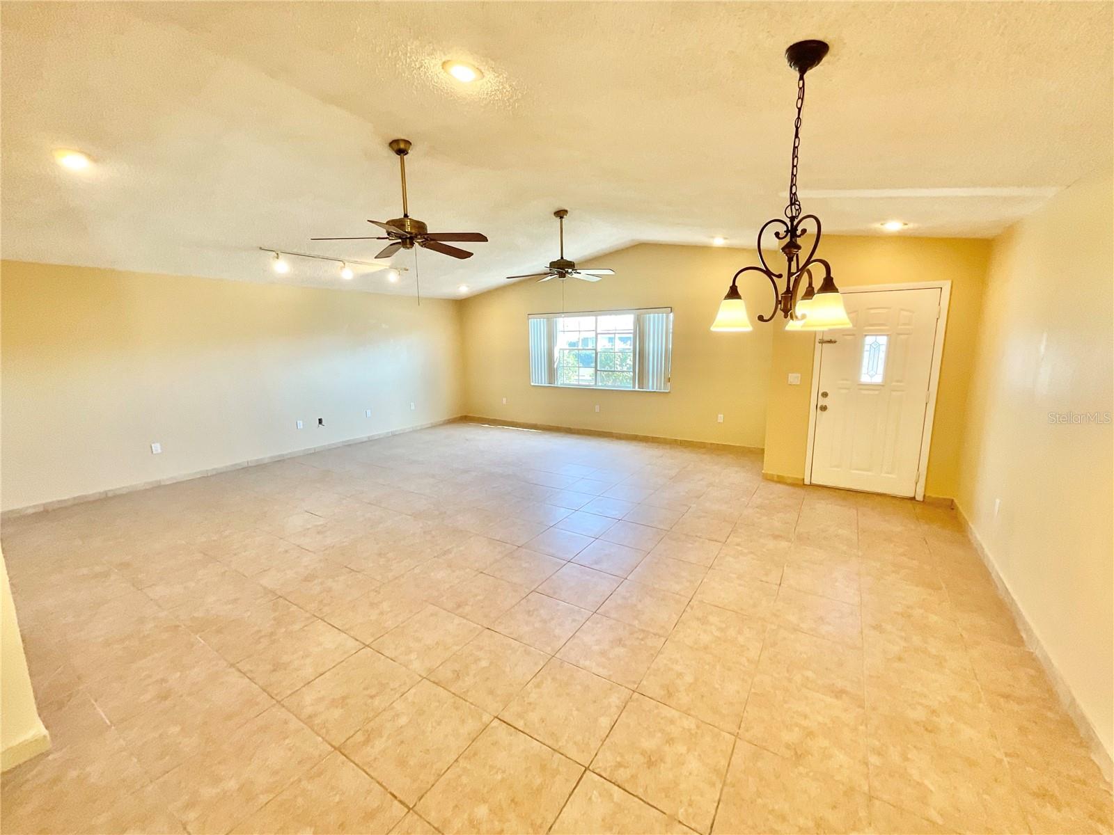 3127 CORONA DR, HOLIDAY, FL — photo 3