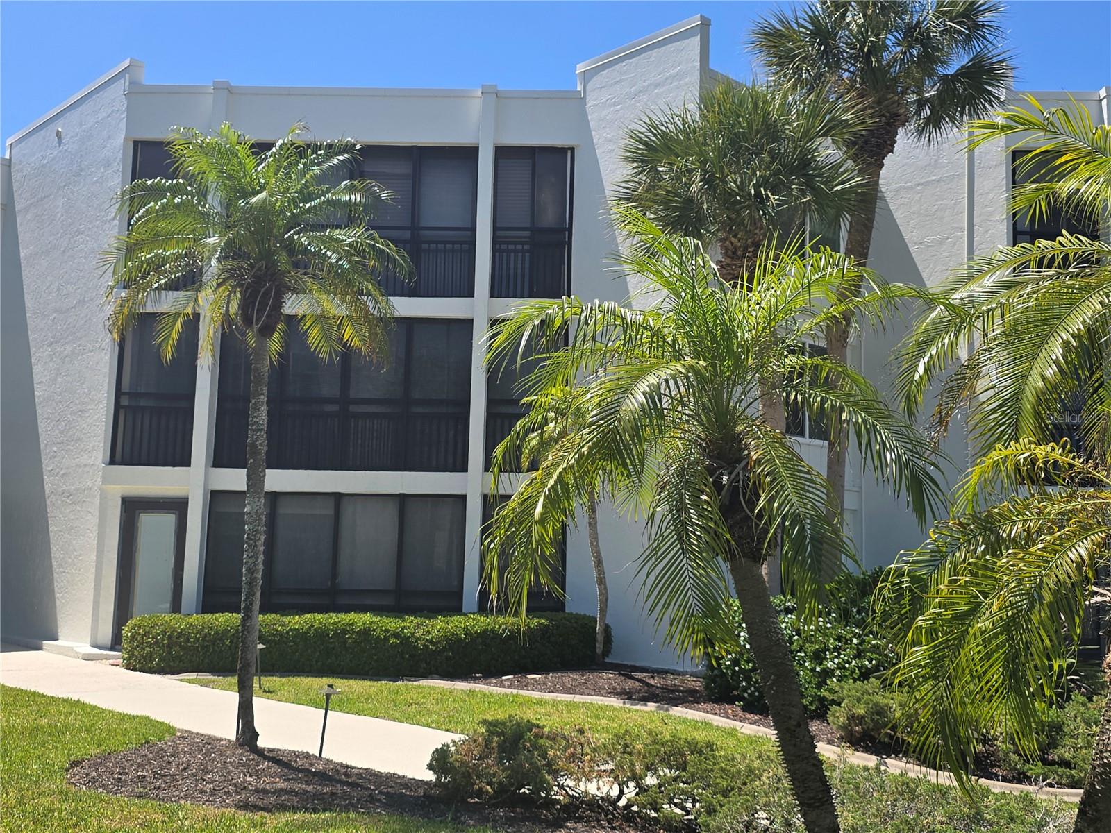 450 GULF OF MEXICO DR #303, LONGBOAT KEY, FL — photo 4