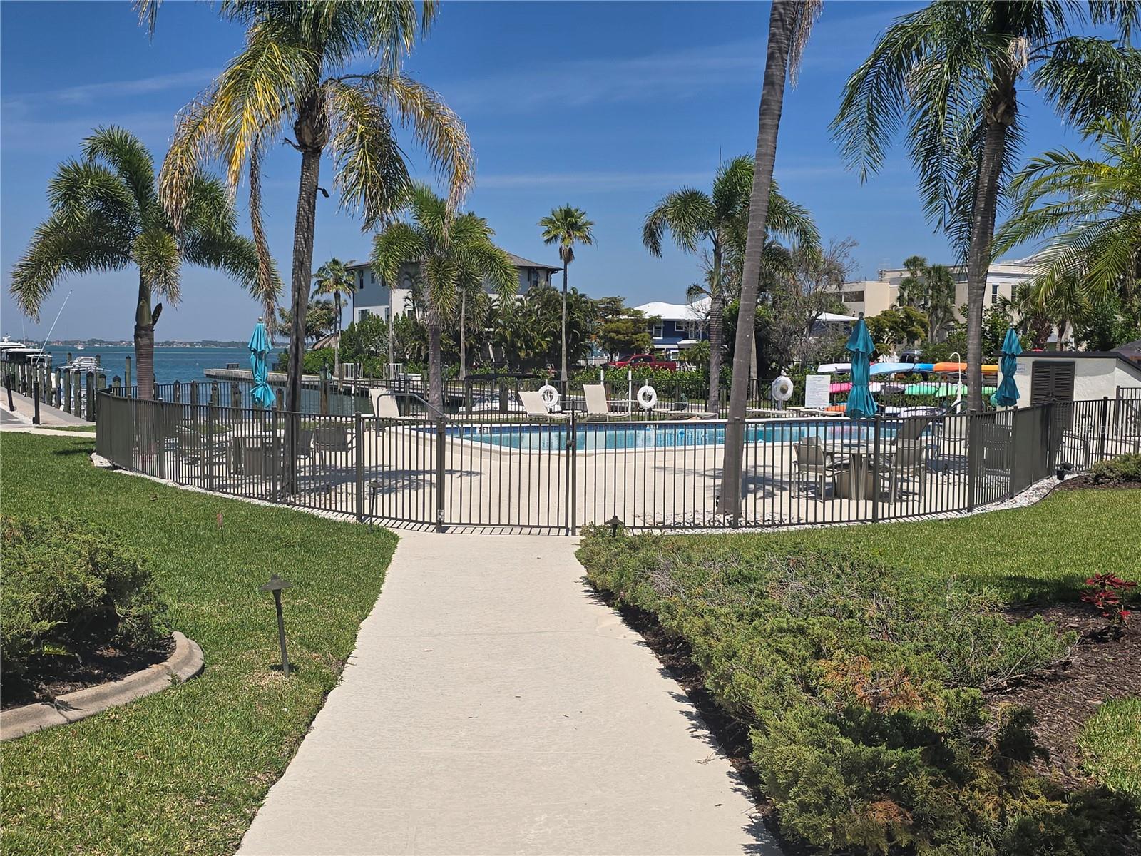450 GULF OF MEXICO DR #303, LONGBOAT KEY, FL — photo 5