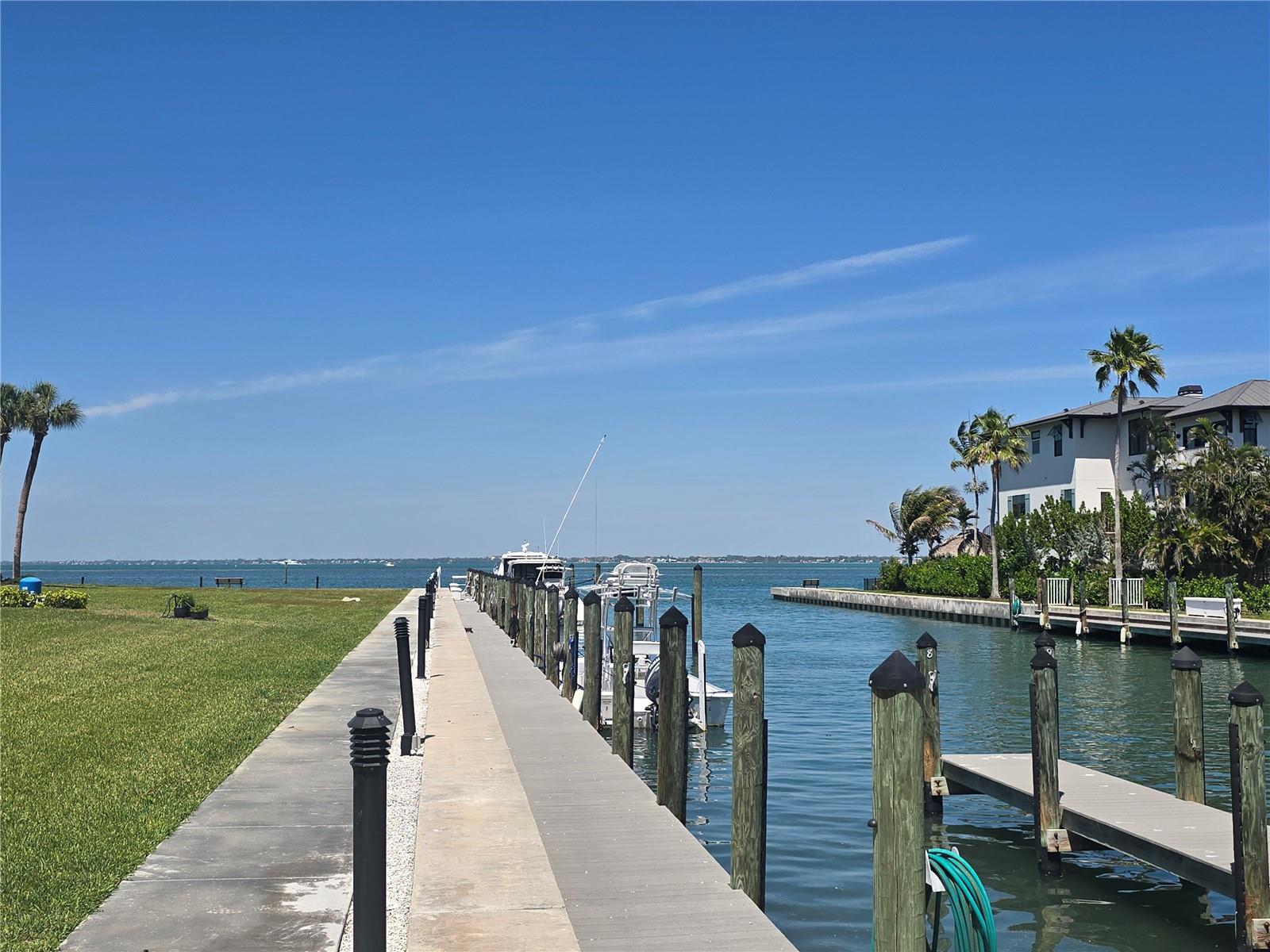 450 GULF OF MEXICO DR #303, LONGBOAT KEY, FL — photo 6