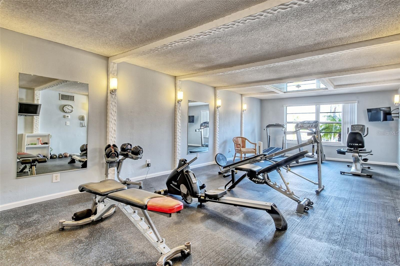 450 GULF OF MEXICO DR #303, LONGBOAT KEY, FL — photo 29