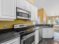 137 MADRONA DR — photo 9
