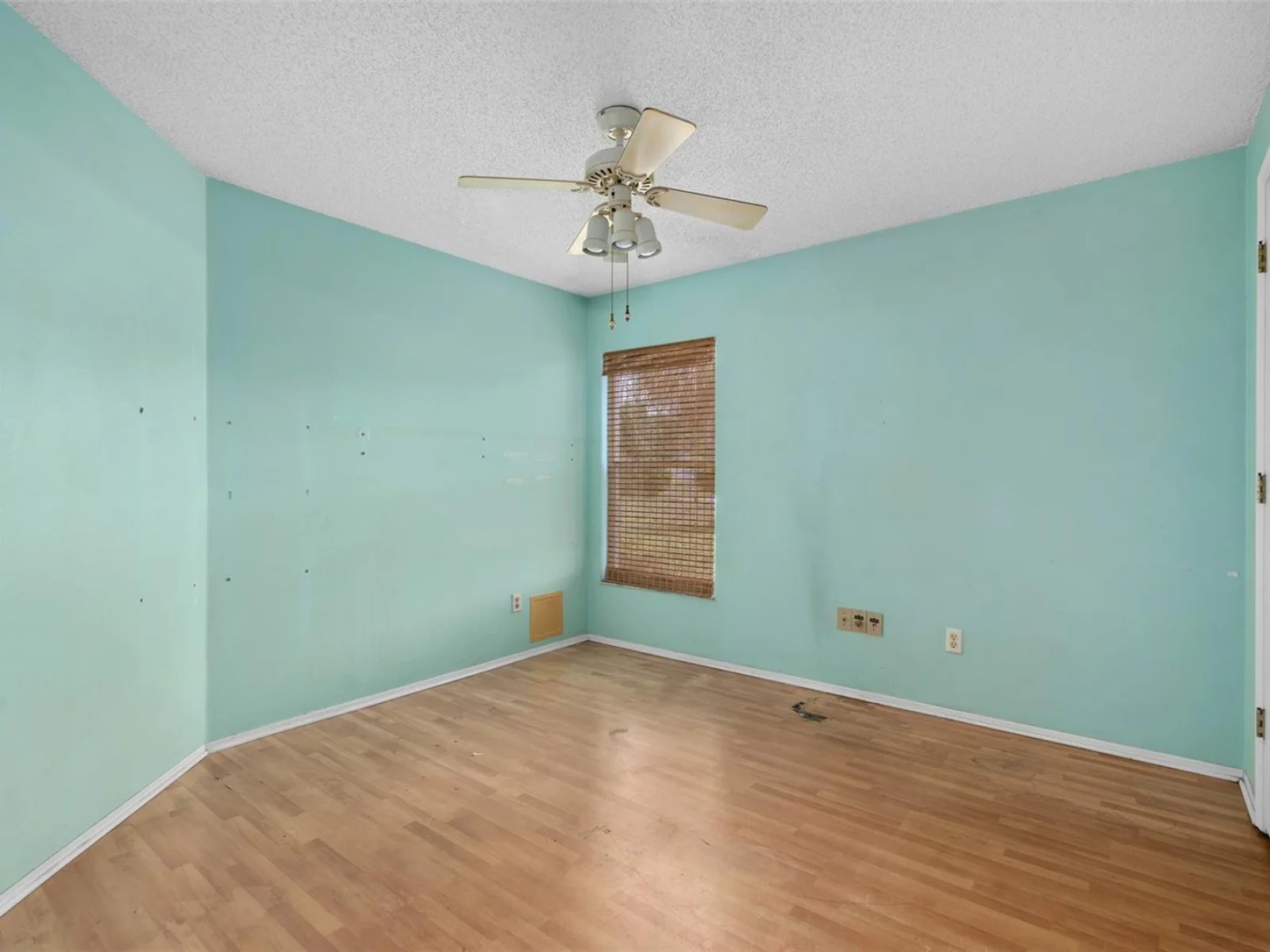 137 MADRONA DR, EUSTIS, FL — photo 20