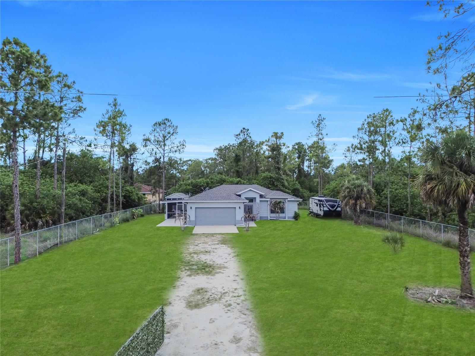 2021 HINES AVE, ALVA, FL — photo 2