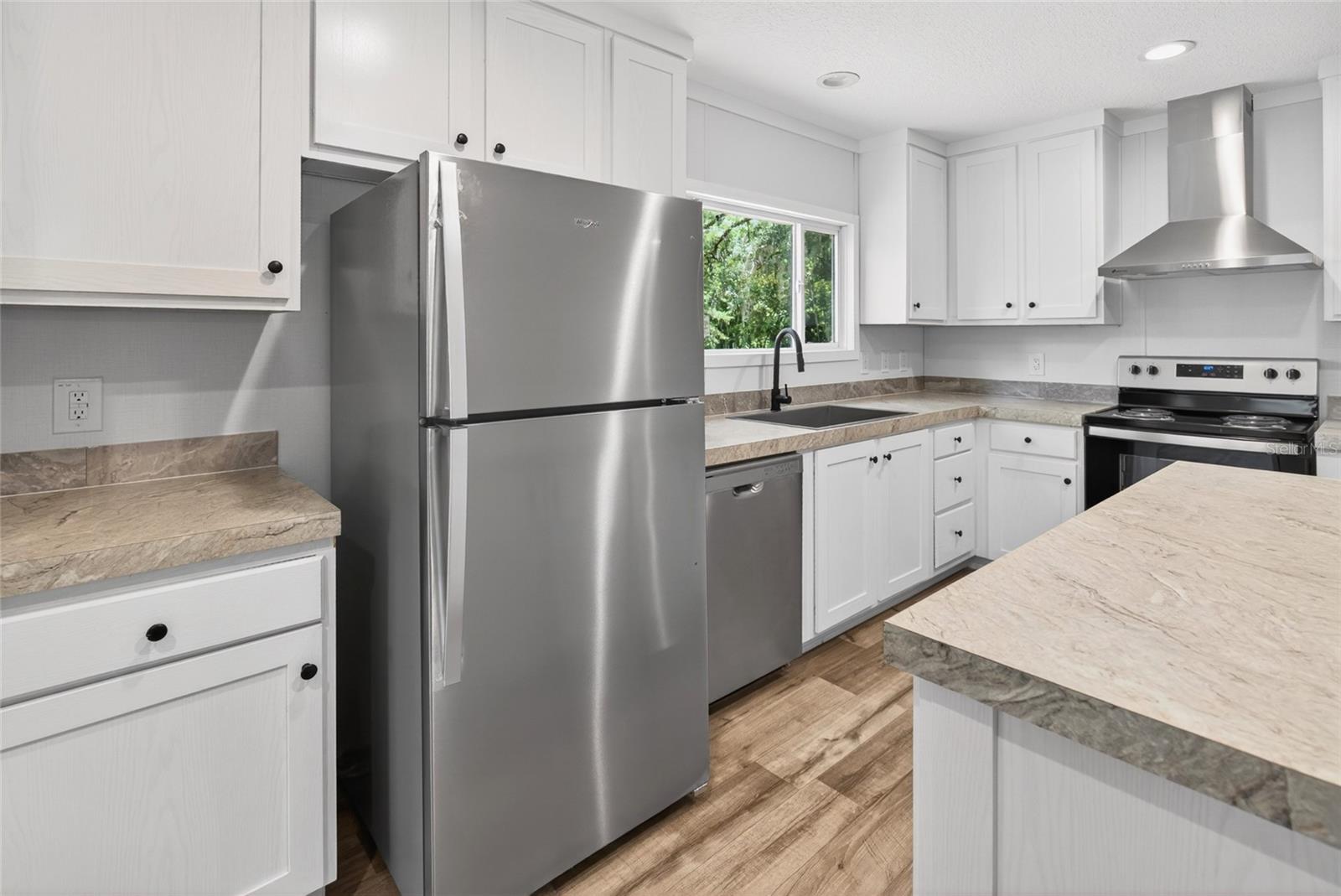 17475 TAVERN RD, BROOKSVILLE, FL — photo 12