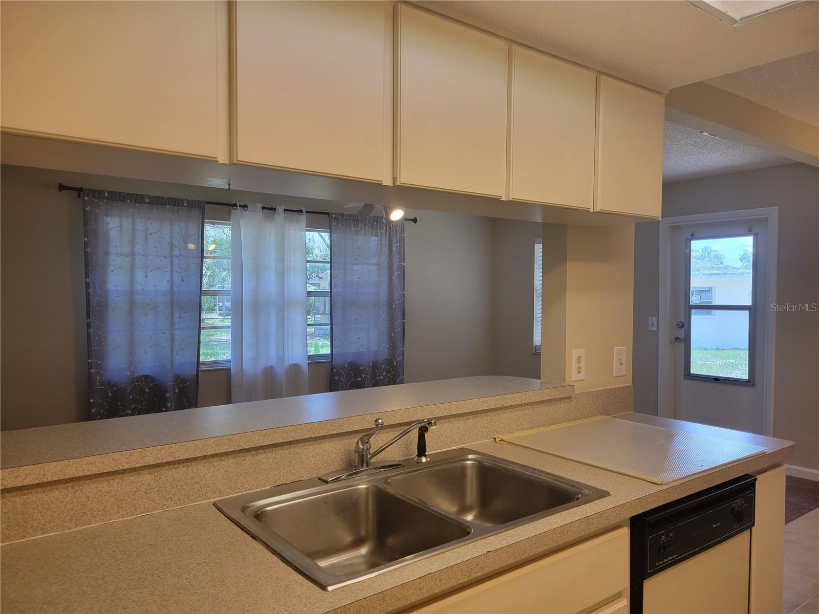 9022 LINGROVE RD, WEEKI WACHEE, FL — photo 33
