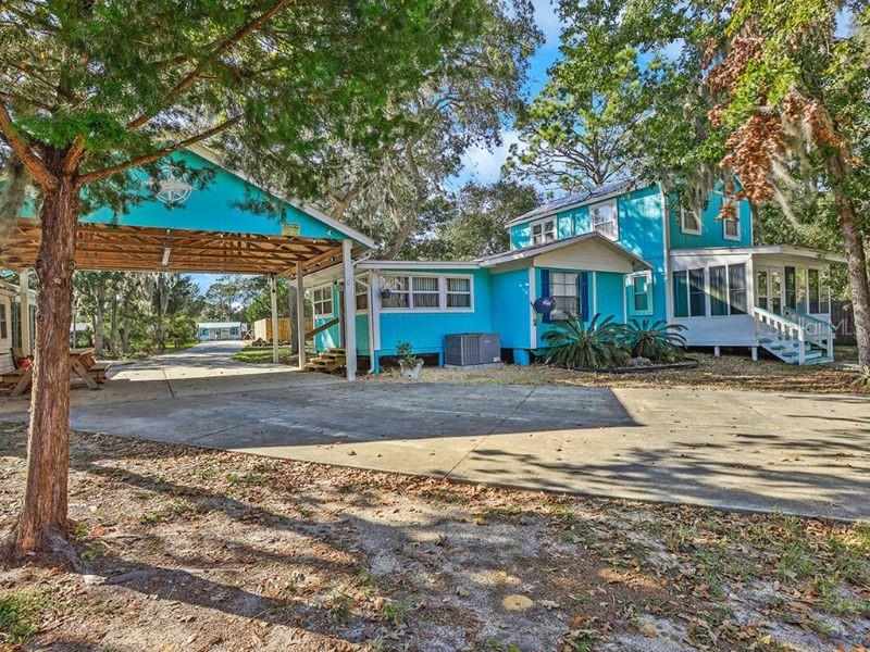 112 8TH ST NE, STEINHATCHEE, FL — photo 2