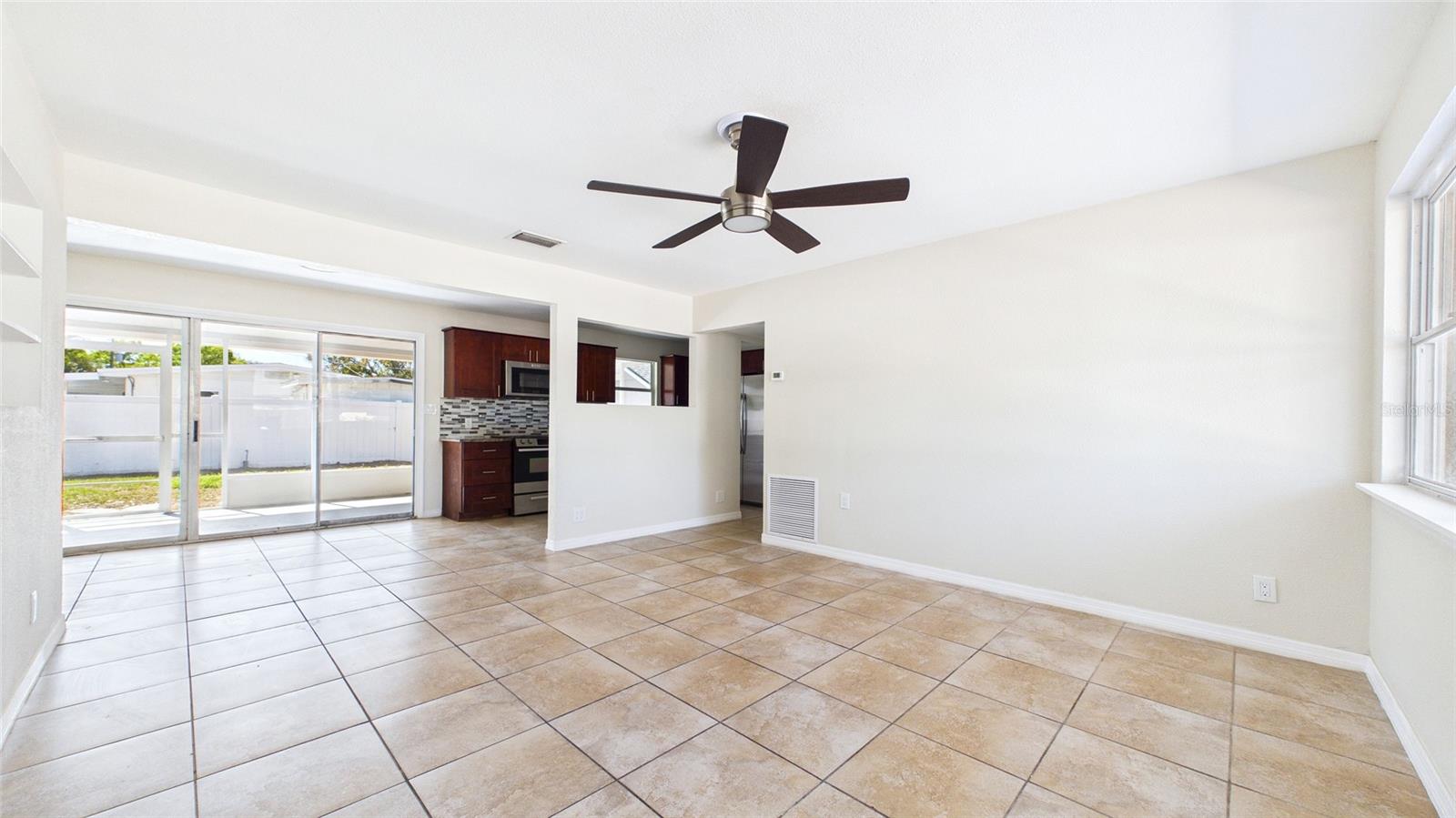 4418 W FAIRVIEW HTS, TAMPA, FL — photo 4