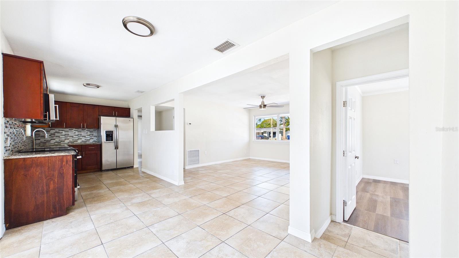 4418 W FAIRVIEW HTS, TAMPA, FL — photo 7