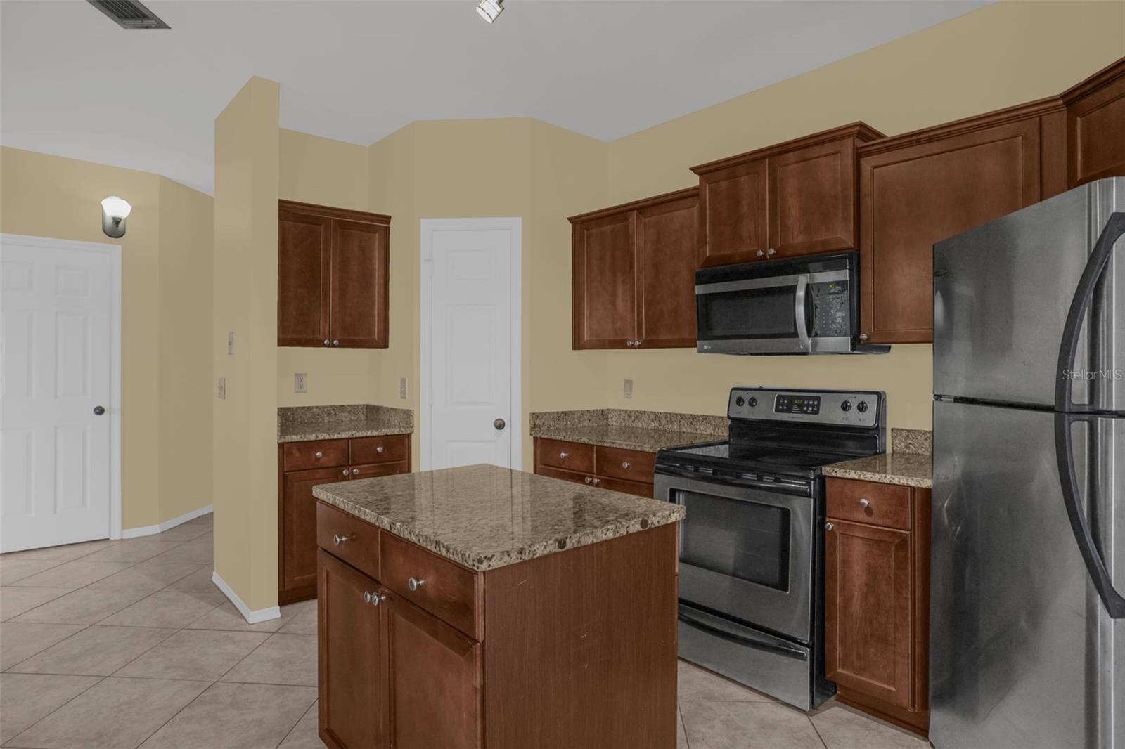 191 VILLA DI ESTE TER #213, LAKE MARY, FL — photo 4