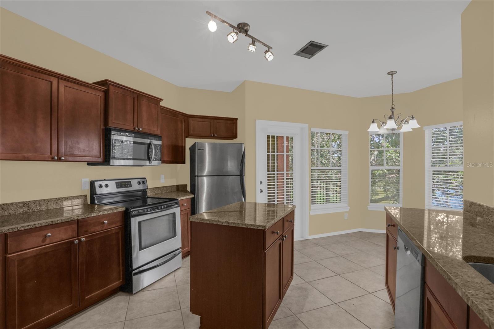 191 VILLA DI ESTE TER #213, LAKE MARY, FL — photo 5