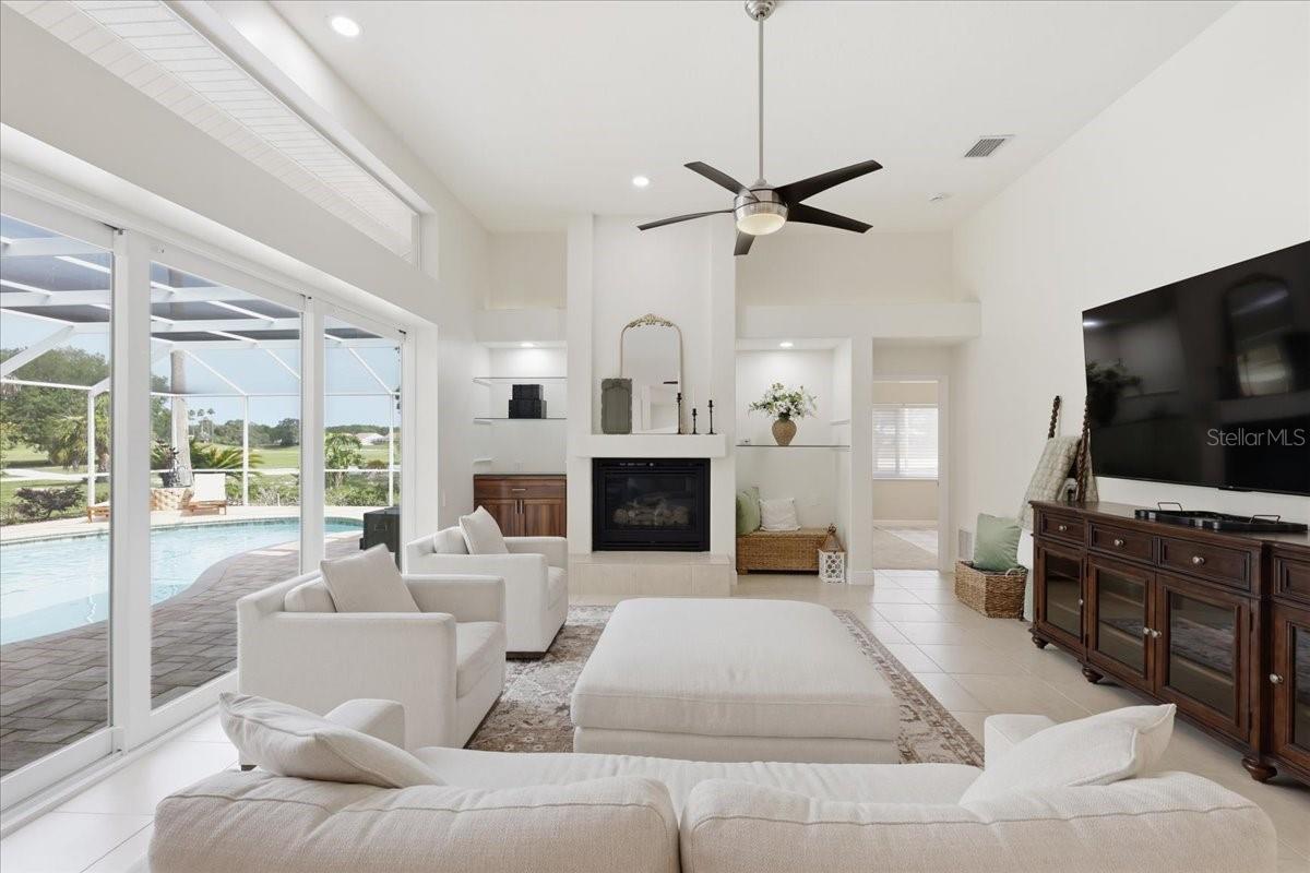 9161 SOUTHERN COMFORT CT, WEEKI WACHEE, FL — photo 16