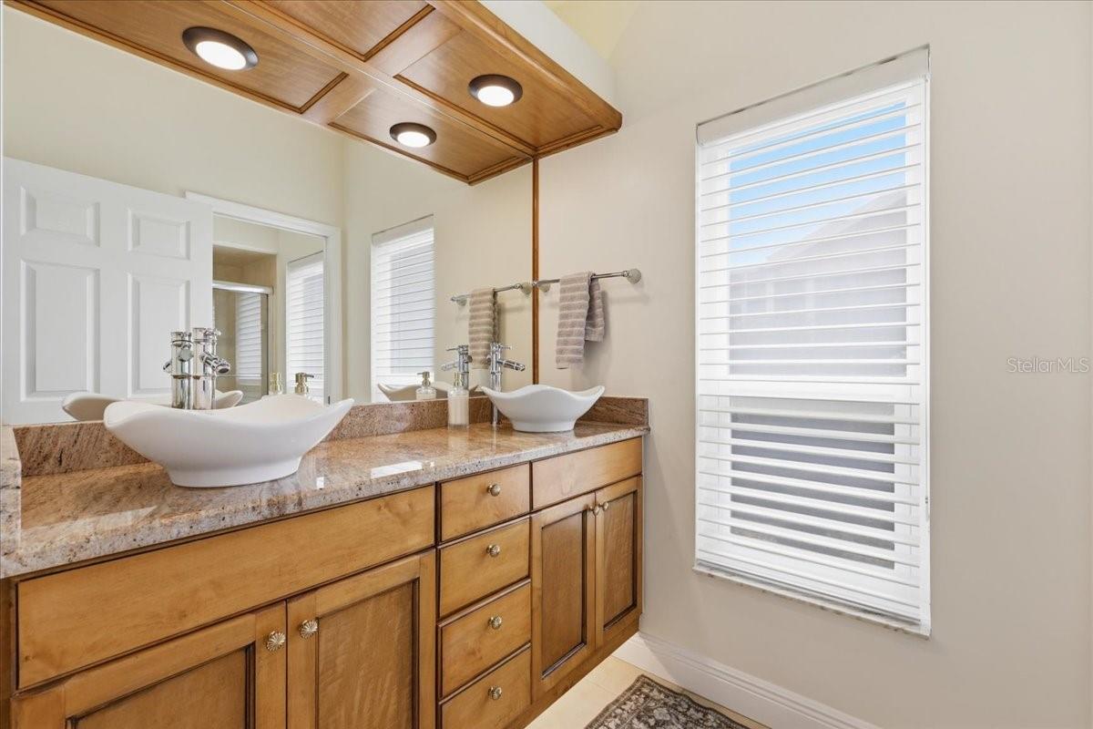9161 SOUTHERN COMFORT CT, WEEKI WACHEE, FL — photo 30