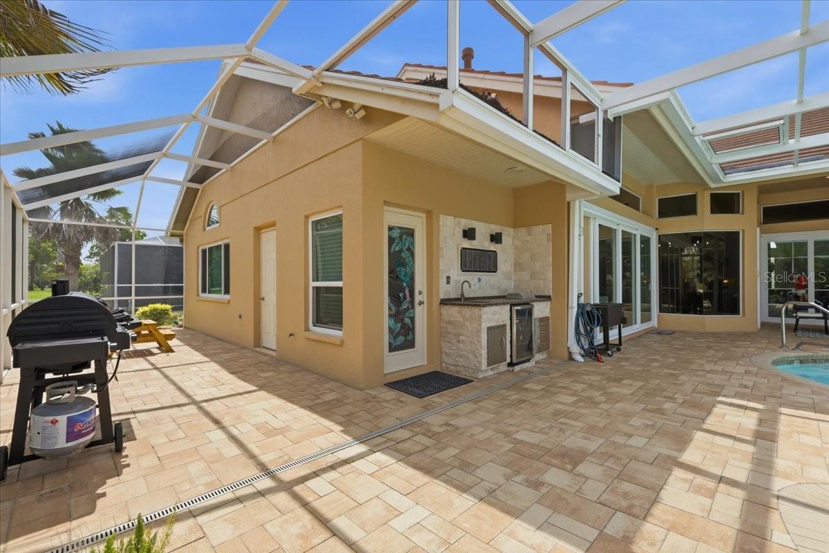 9161 SOUTHERN COMFORT CT, WEEKI WACHEE, FL — photo 38