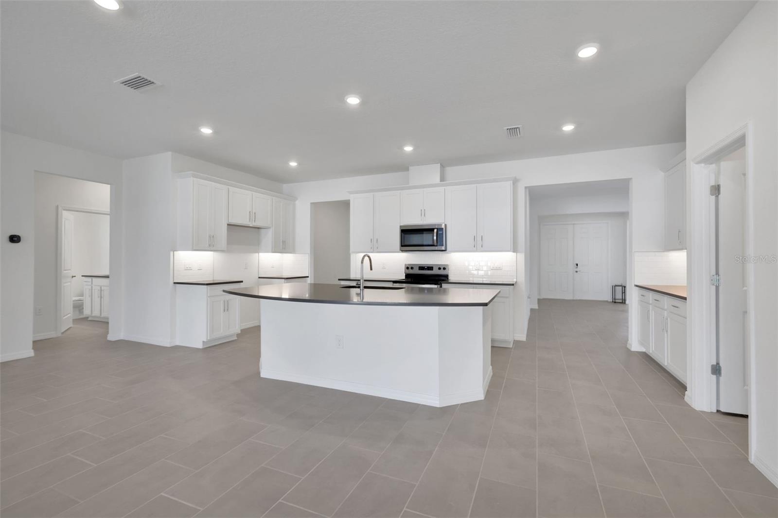 17534 VALLEYWOOD PKWY, LAND O LAKES, FL — photo 3
