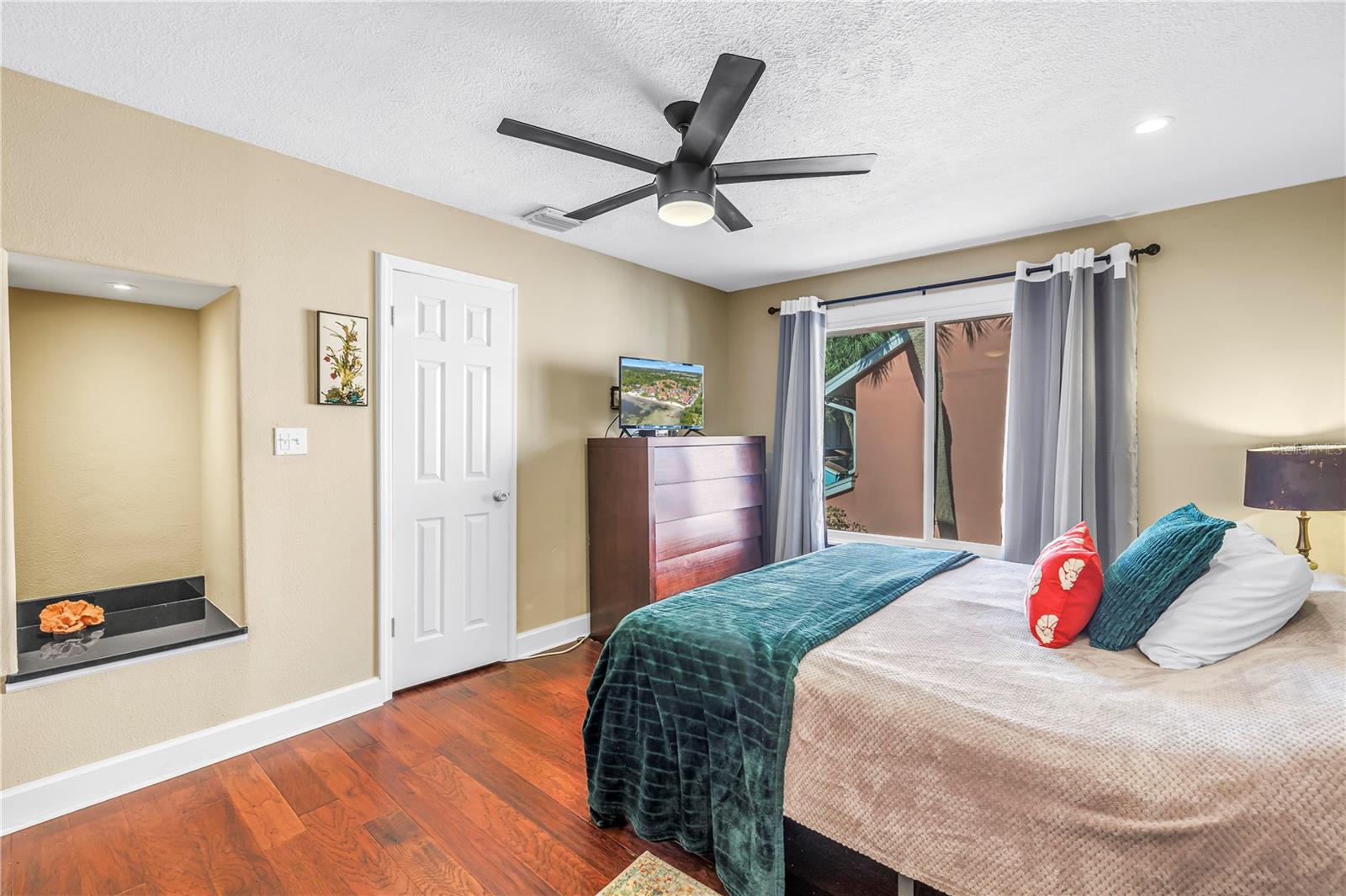 3595 41ST LN S #D, ST PETERSBURG, FL — photo 7