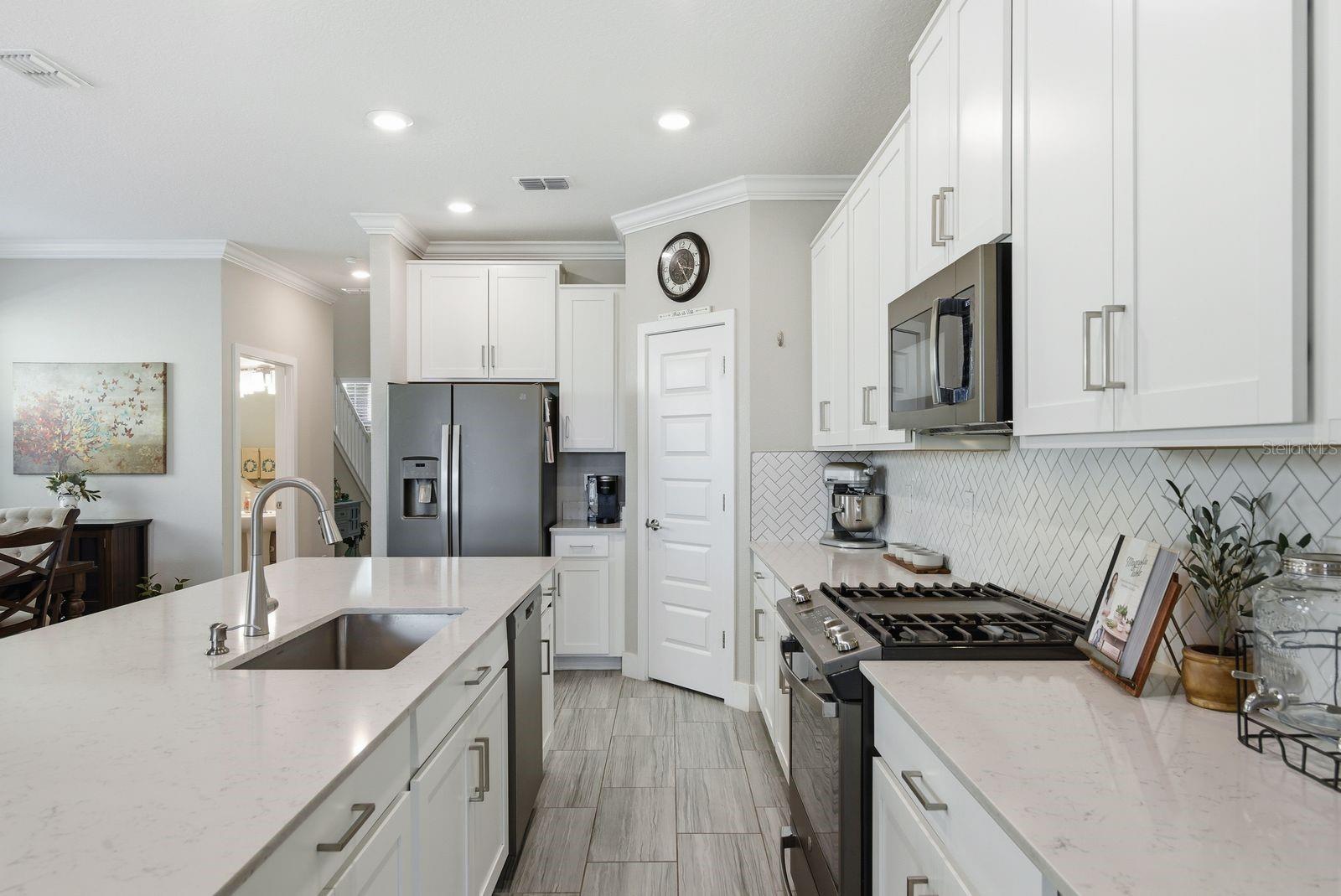 8683 WINNING FIELDS RD, NEW PORT RICHEY, FL — photo 10