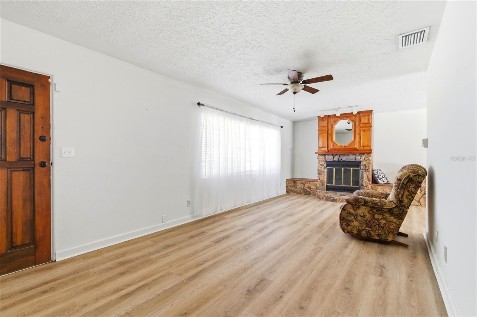 10651 125TH AVE, LARGO, FL — photo 7