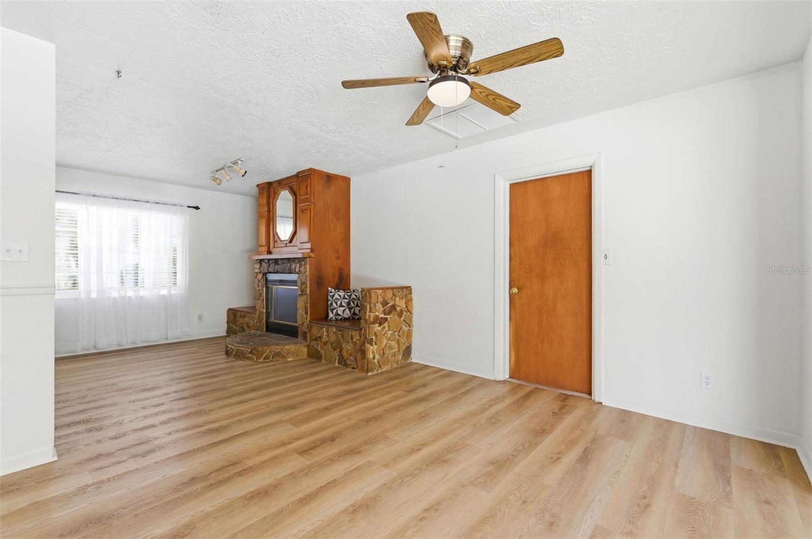10651 125TH AVE, LARGO, FL — photo 12
