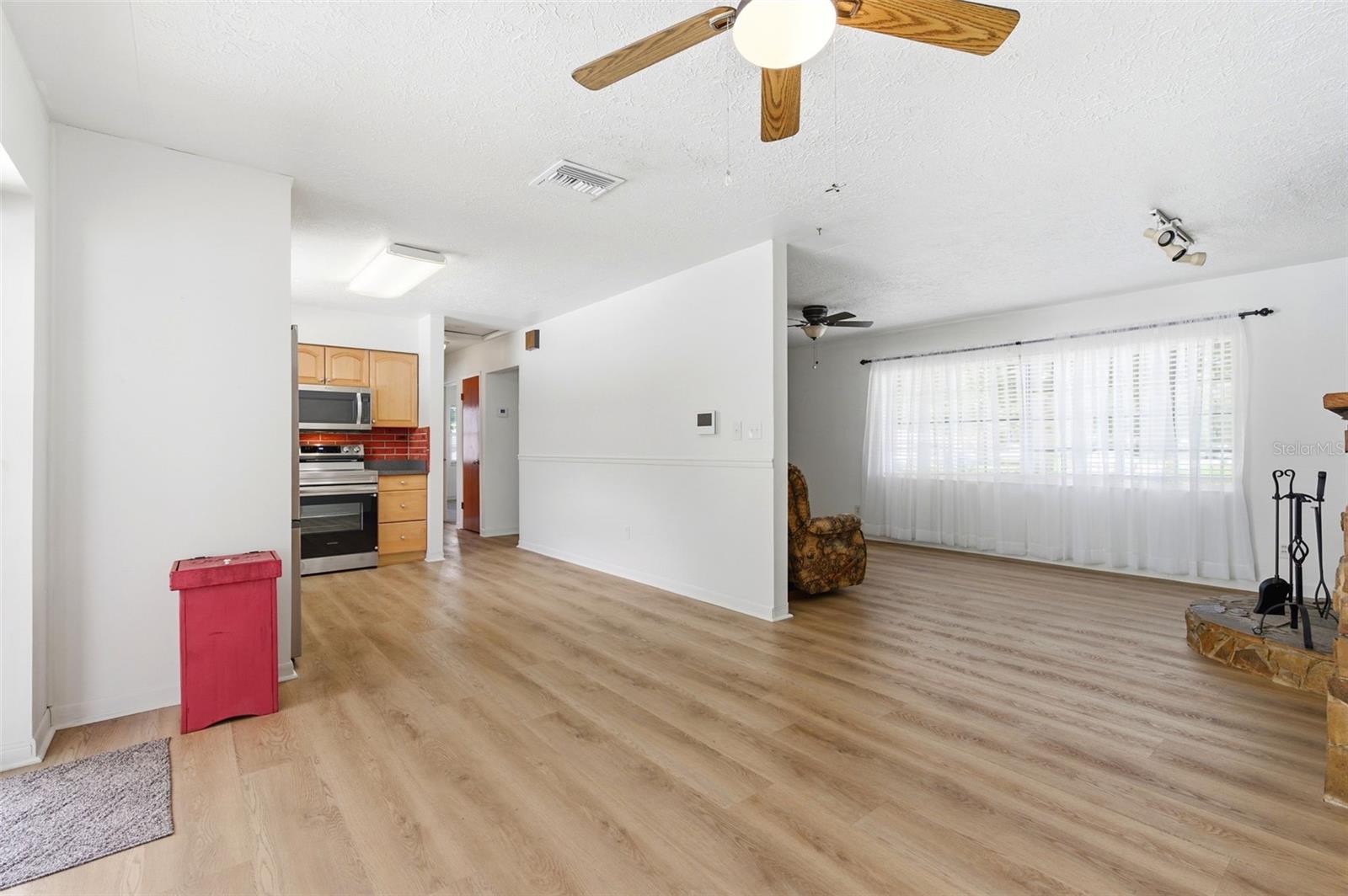 10651 125TH AVE, LARGO, FL — photo 13