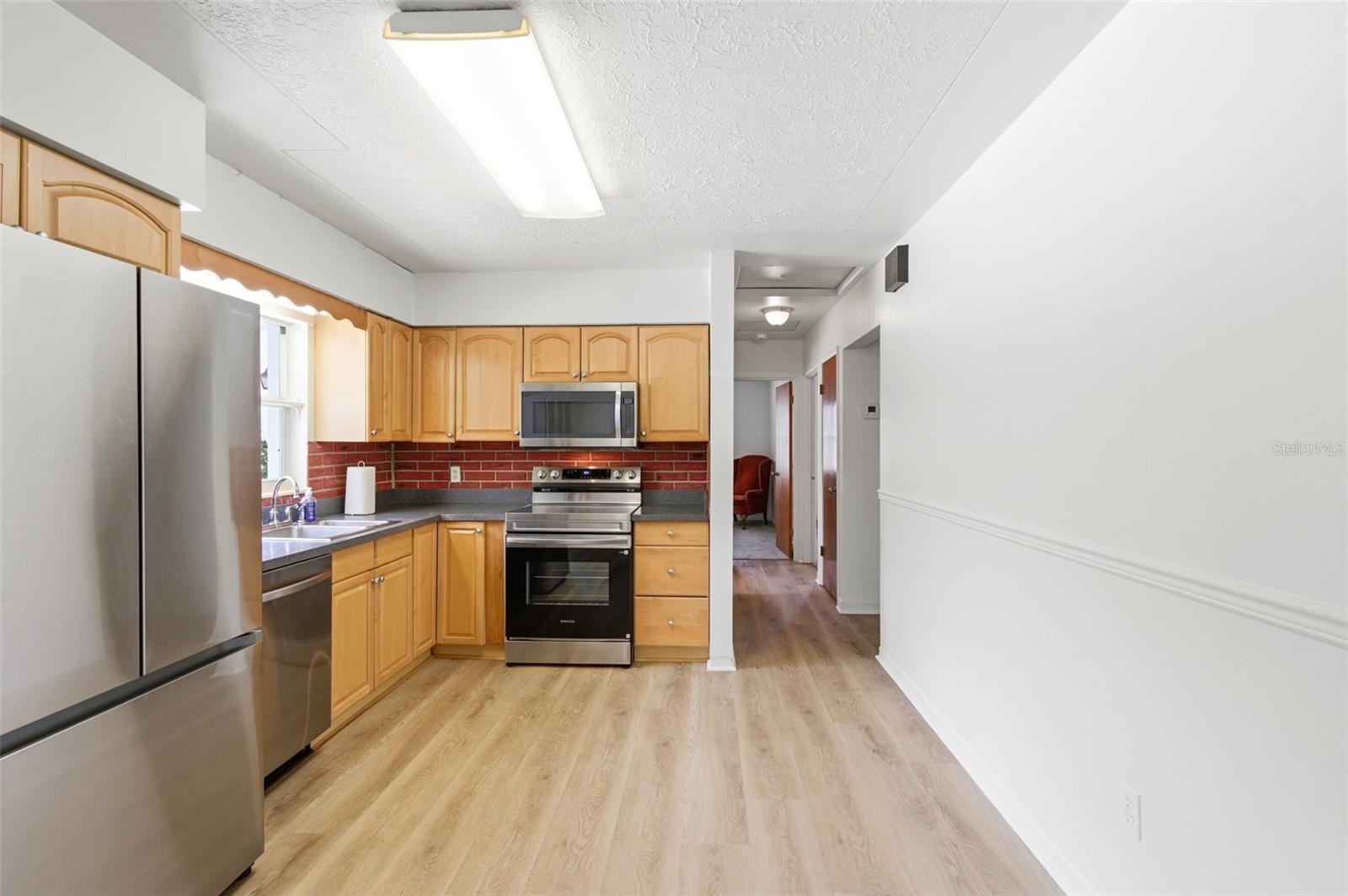 10651 125TH AVE, LARGO, FL — photo 15