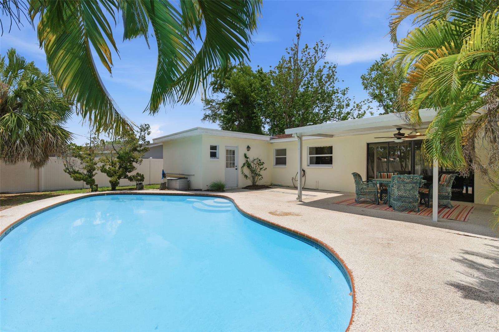 10651 125TH AVE, LARGO, FL — photo 33