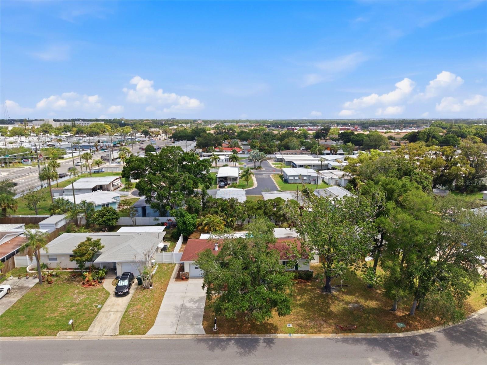 10651 125TH AVE, LARGO, FL — photo 41