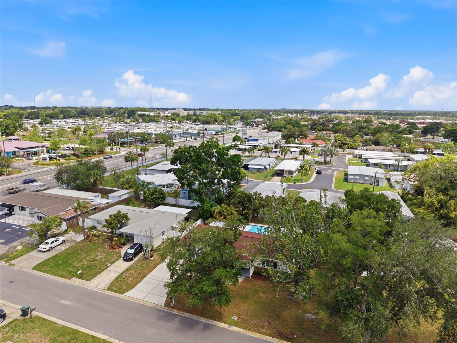 10651 125TH AVE, LARGO, FL — photo 49