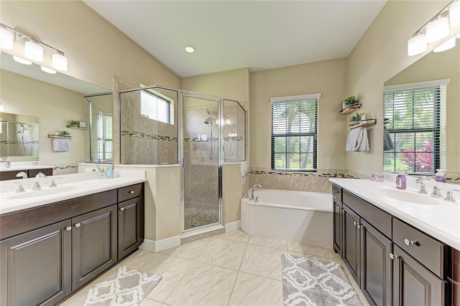 12642 HARNEY ST, VENICE, FL — photo 31
