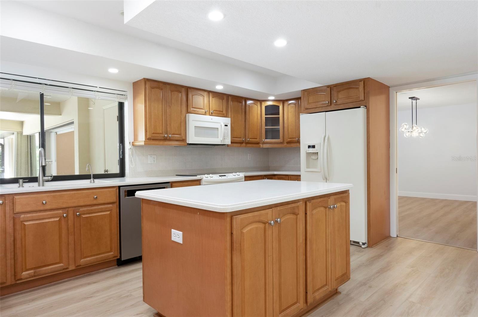 3119 HYDE PARK DR, CLEARWATER, FL — photo 16