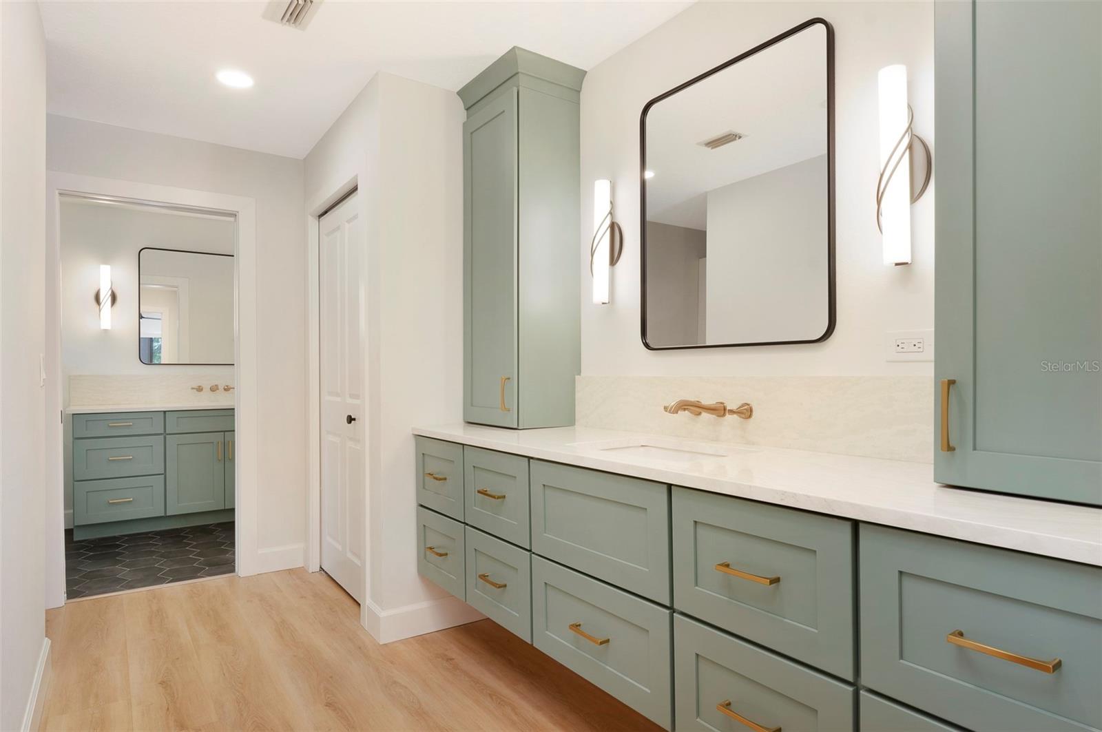 3119 HYDE PARK DR, CLEARWATER, FL — photo 8