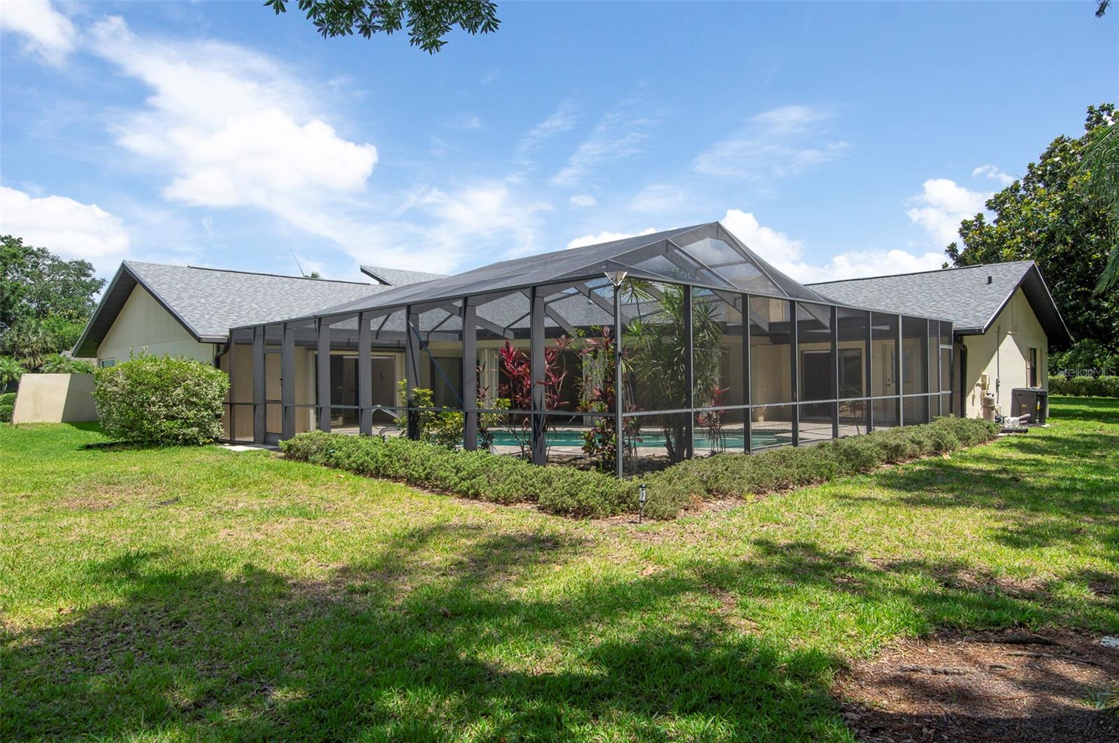 3119 HYDE PARK DR, CLEARWATER, FL — photo 32