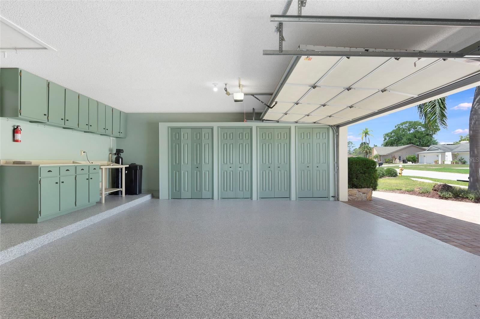 3119 HYDE PARK DR, CLEARWATER, FL — photo 35