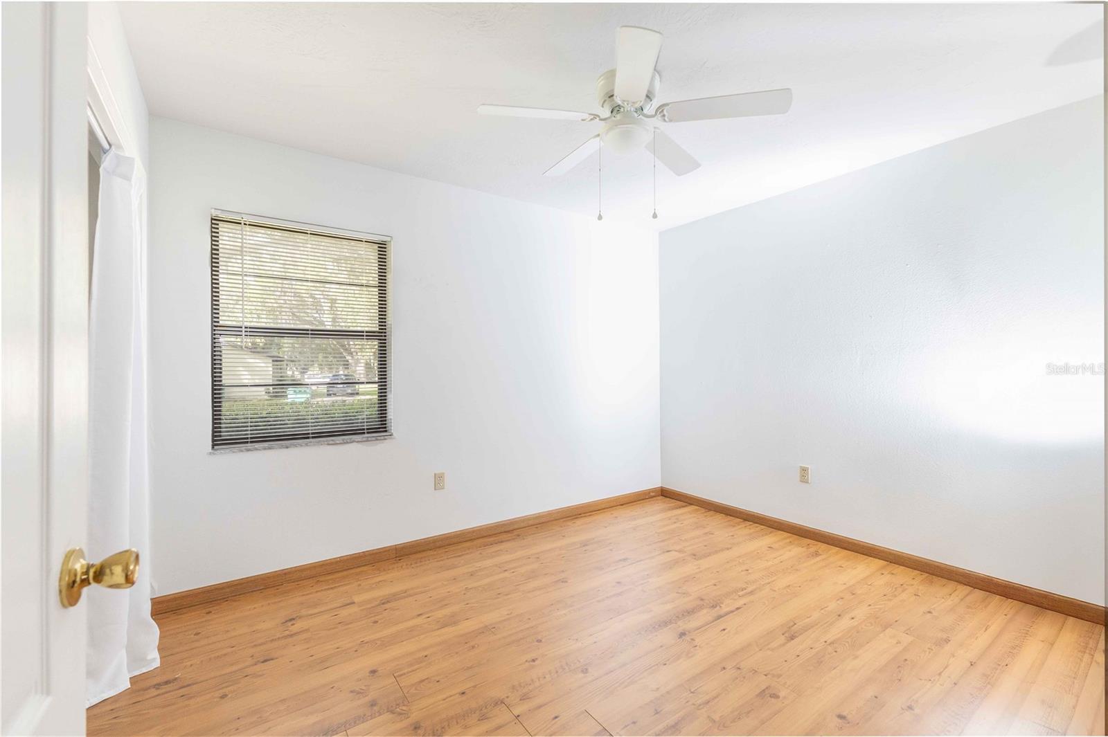 301 CURRY ST, WILDWOOD, FL — photo 11