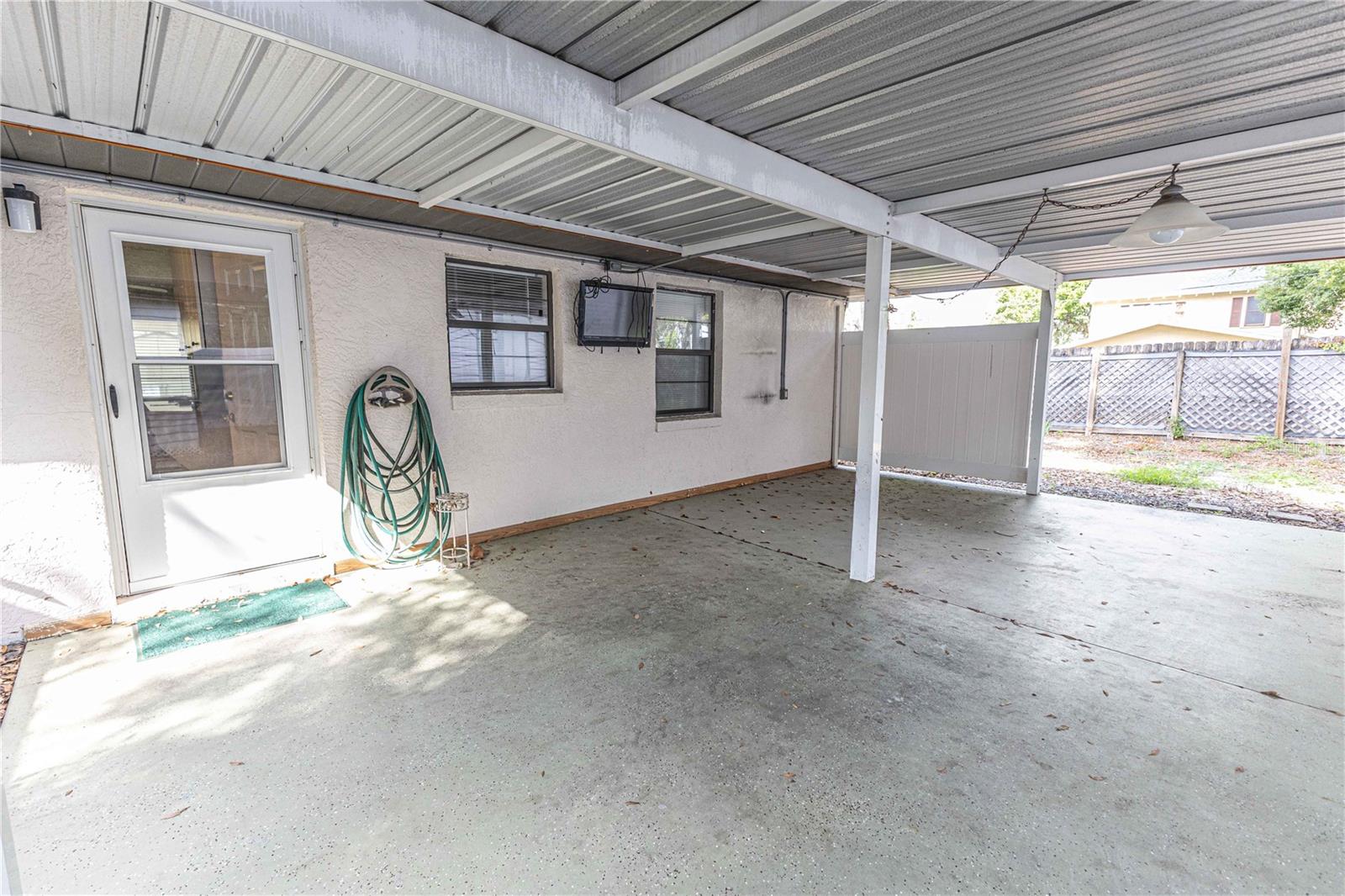 301 CURRY ST, WILDWOOD, FL — photo 15