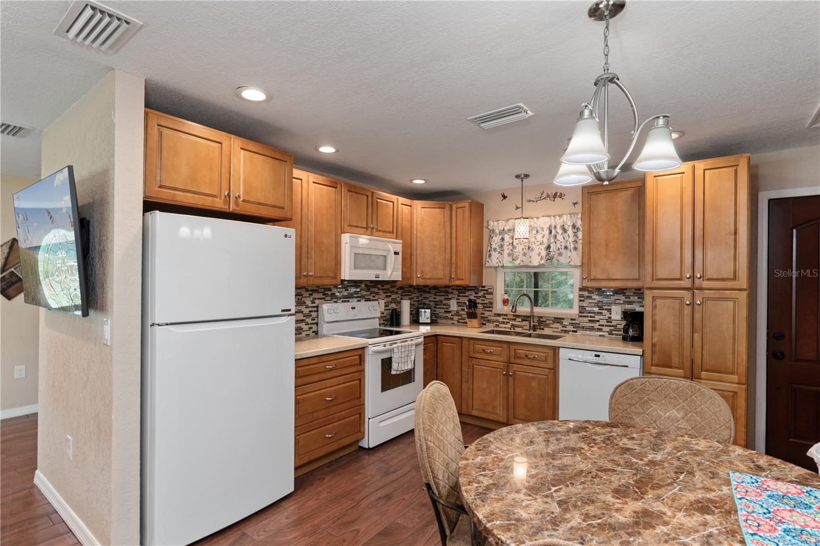 3241 TROPICAIRE BLVD, NORTH PORT, FL — photo 10