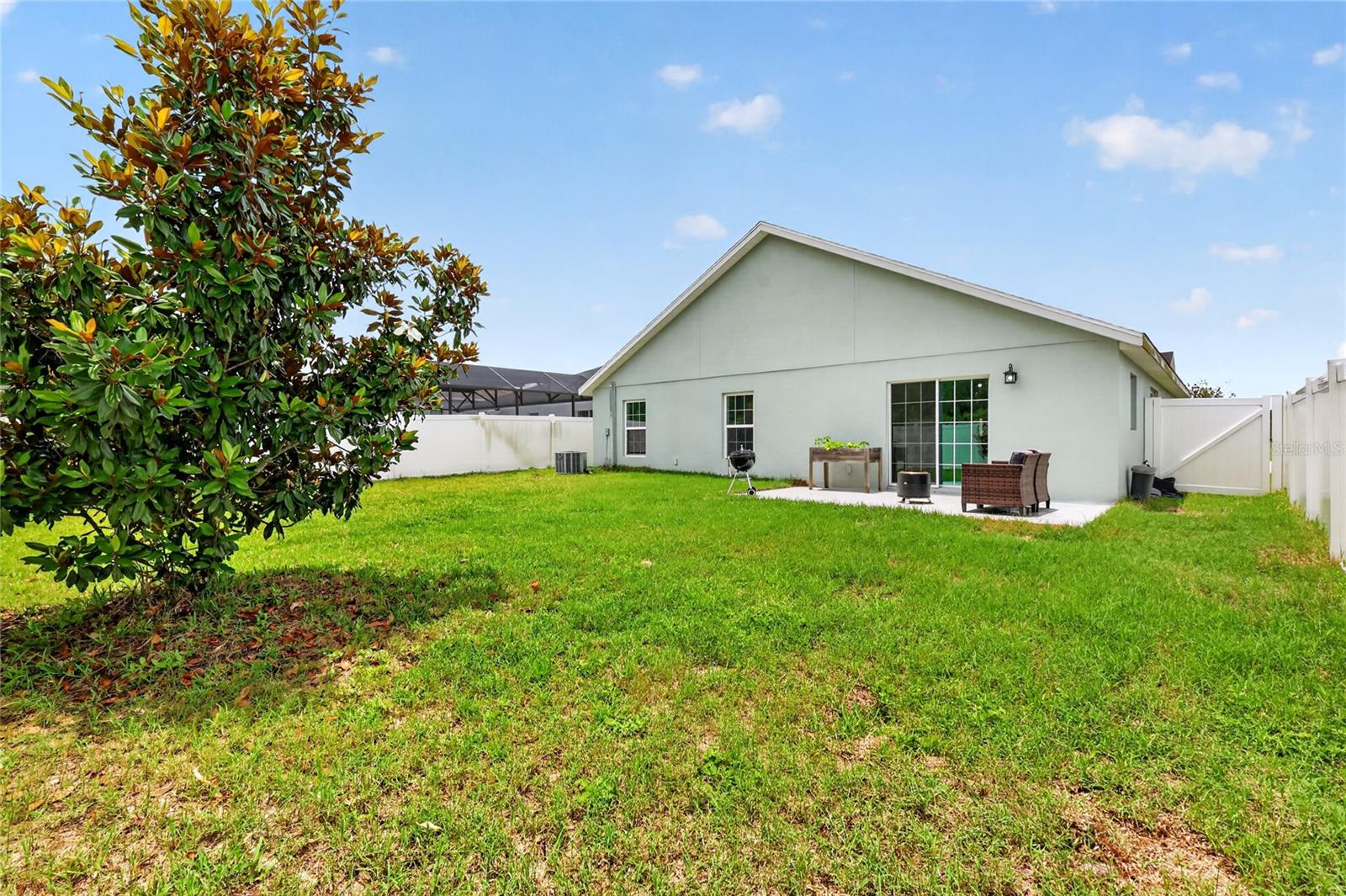 12591 NE 49TH DR, OXFORD, FL — photo 34