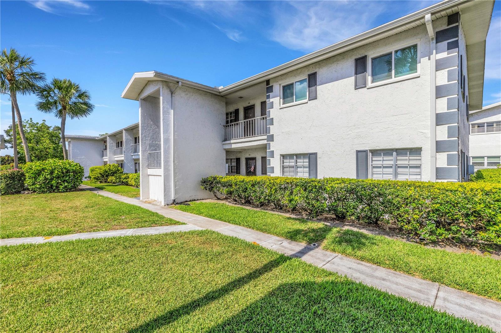 105 47TH AVENUE DR W #376, BRADENTON, FL