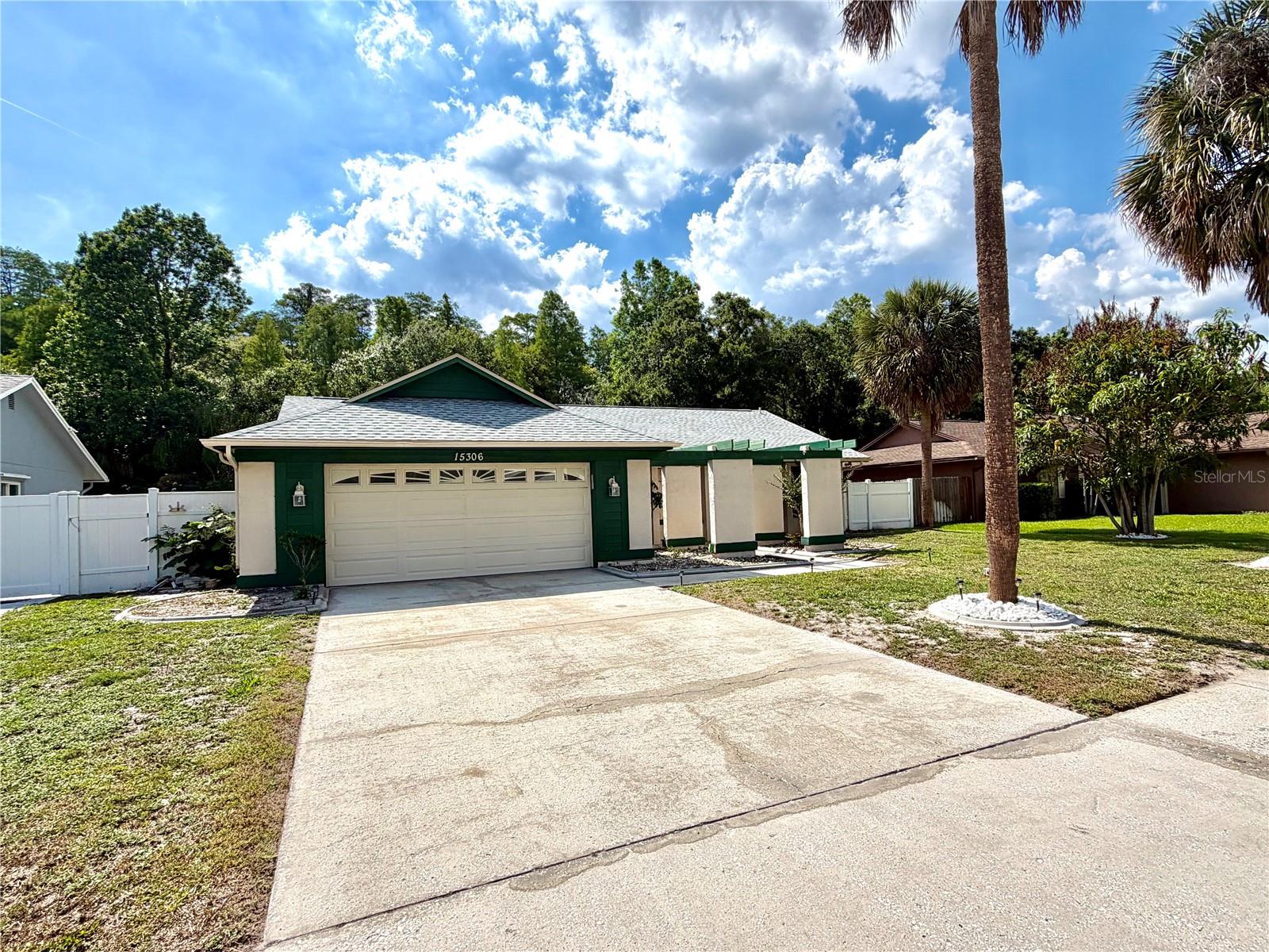 15306 WINTERWIND DR, TAMPA, FL — photo 2