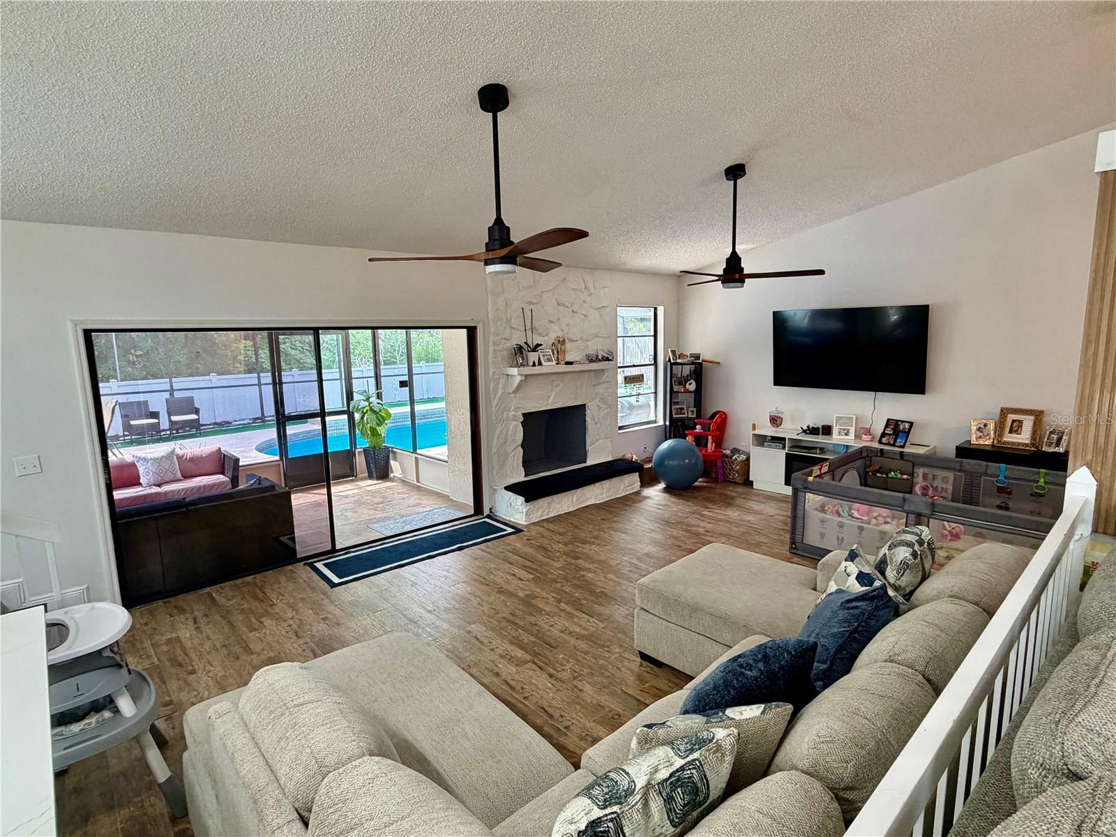 15306 WINTERWIND DR, TAMPA, FL — photo 11