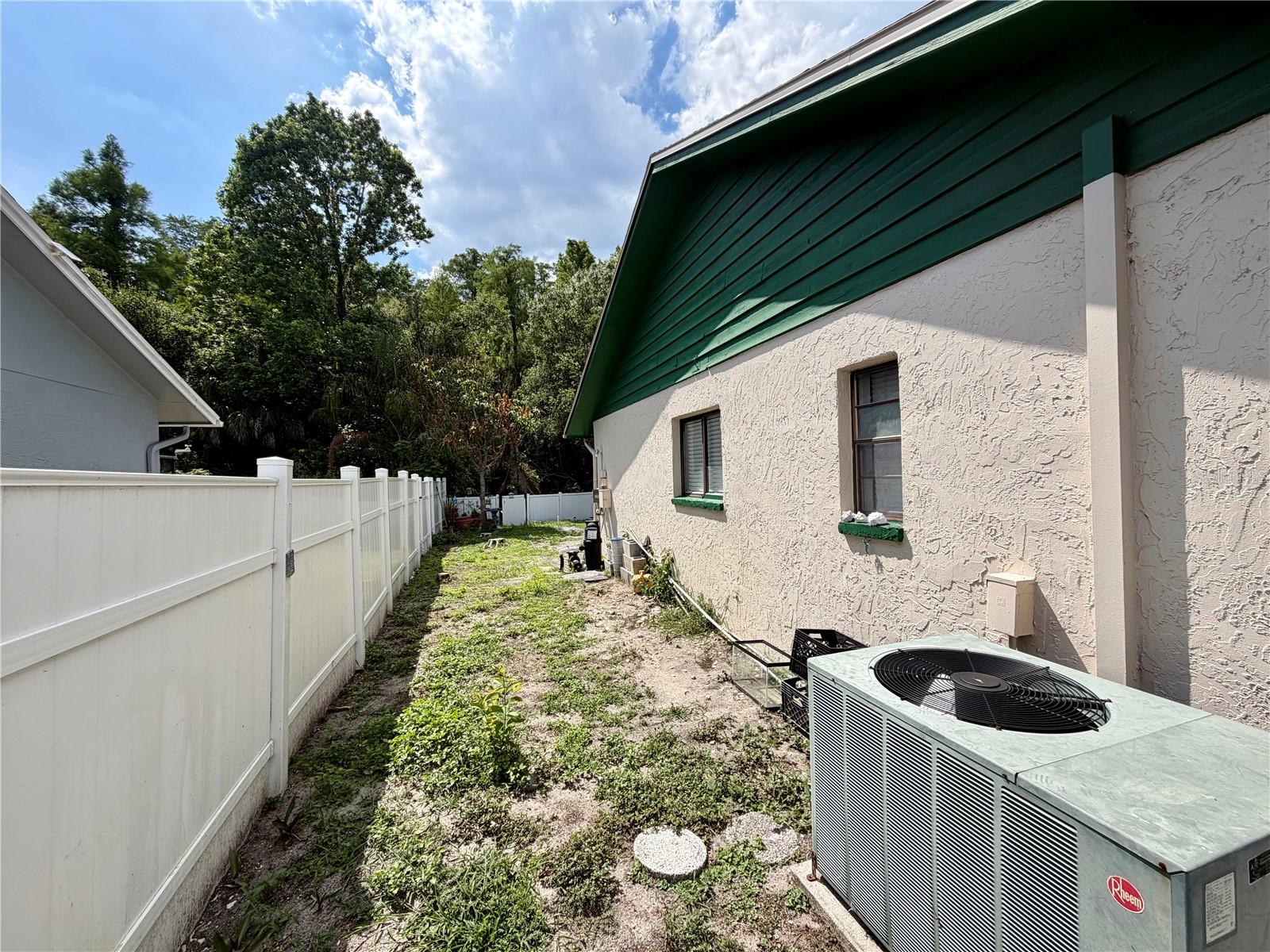 15306 WINTERWIND DR, TAMPA, FL — photo 29