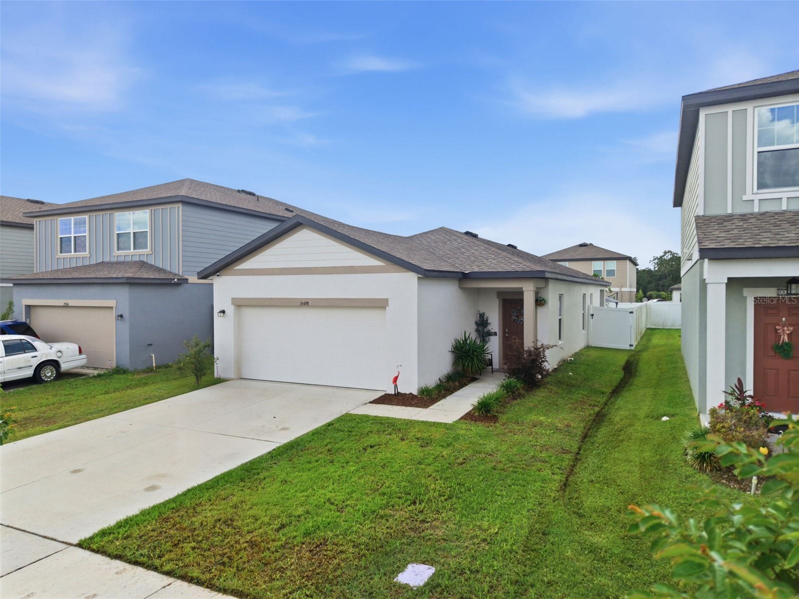 35498 SHADE FERN LN, ZEPHYRHILLS, FL — photo 2