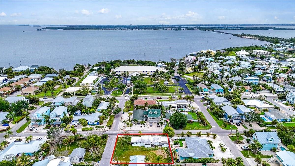 121 48TH ST, HOLMES BEACH, FL — photo 11