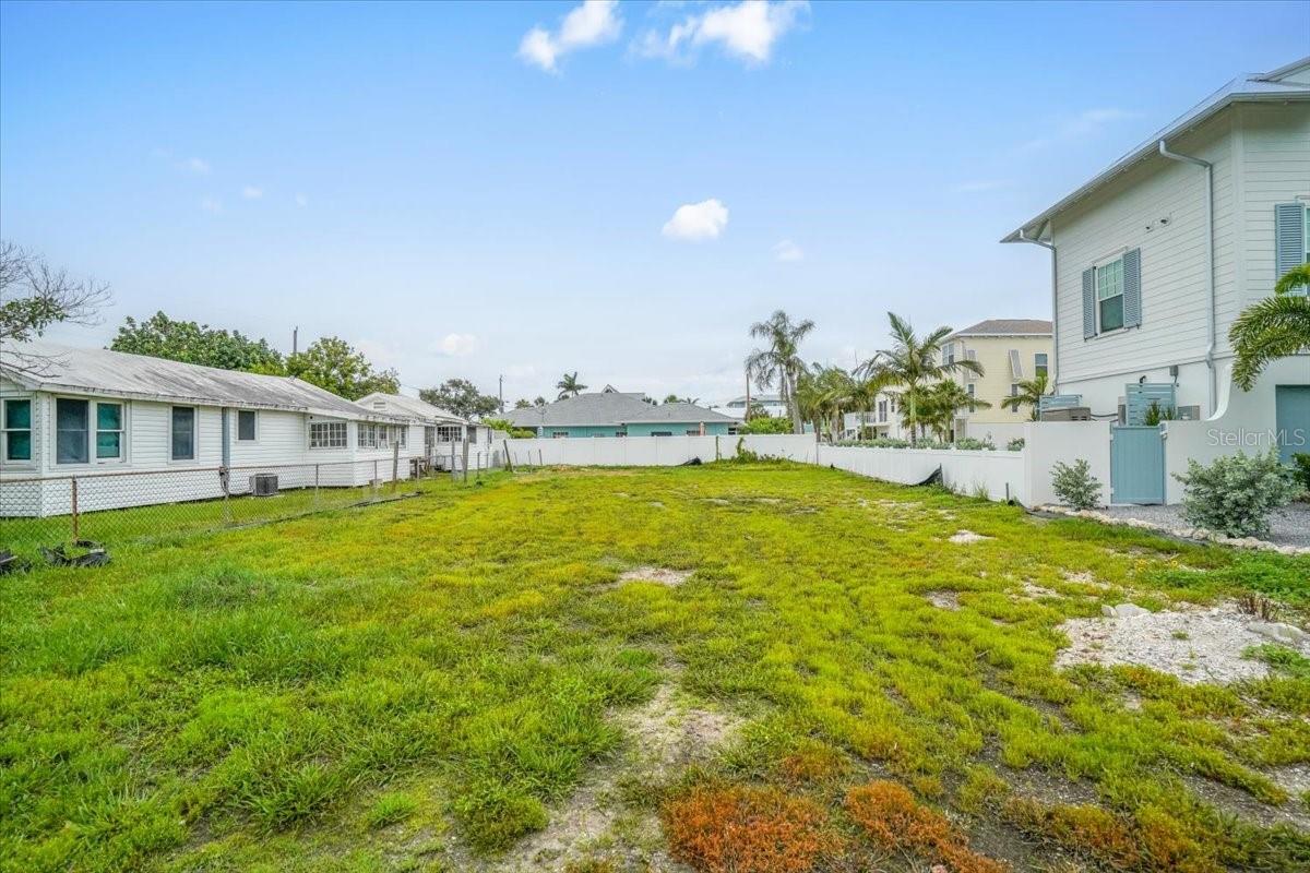 121 48TH ST, HOLMES BEACH, FL — photo 21