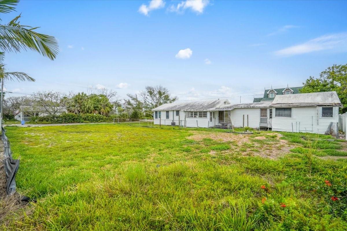 121 48TH ST, HOLMES BEACH, FL — photo 25