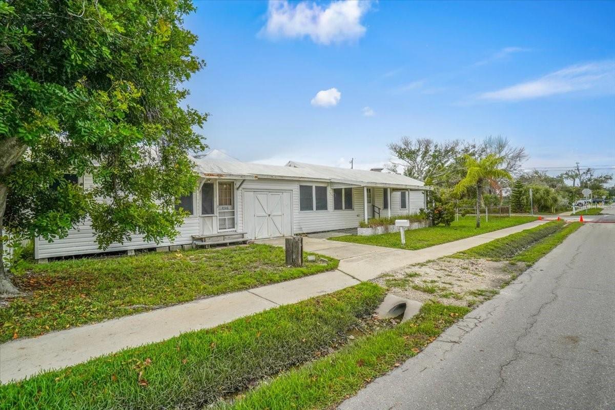 121 48TH ST, HOLMES BEACH, FL — photo 28