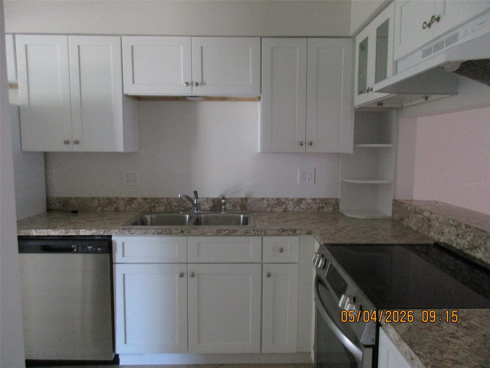 2112 BAHAMAS CT, KISSIMMEE, FL — photo 4