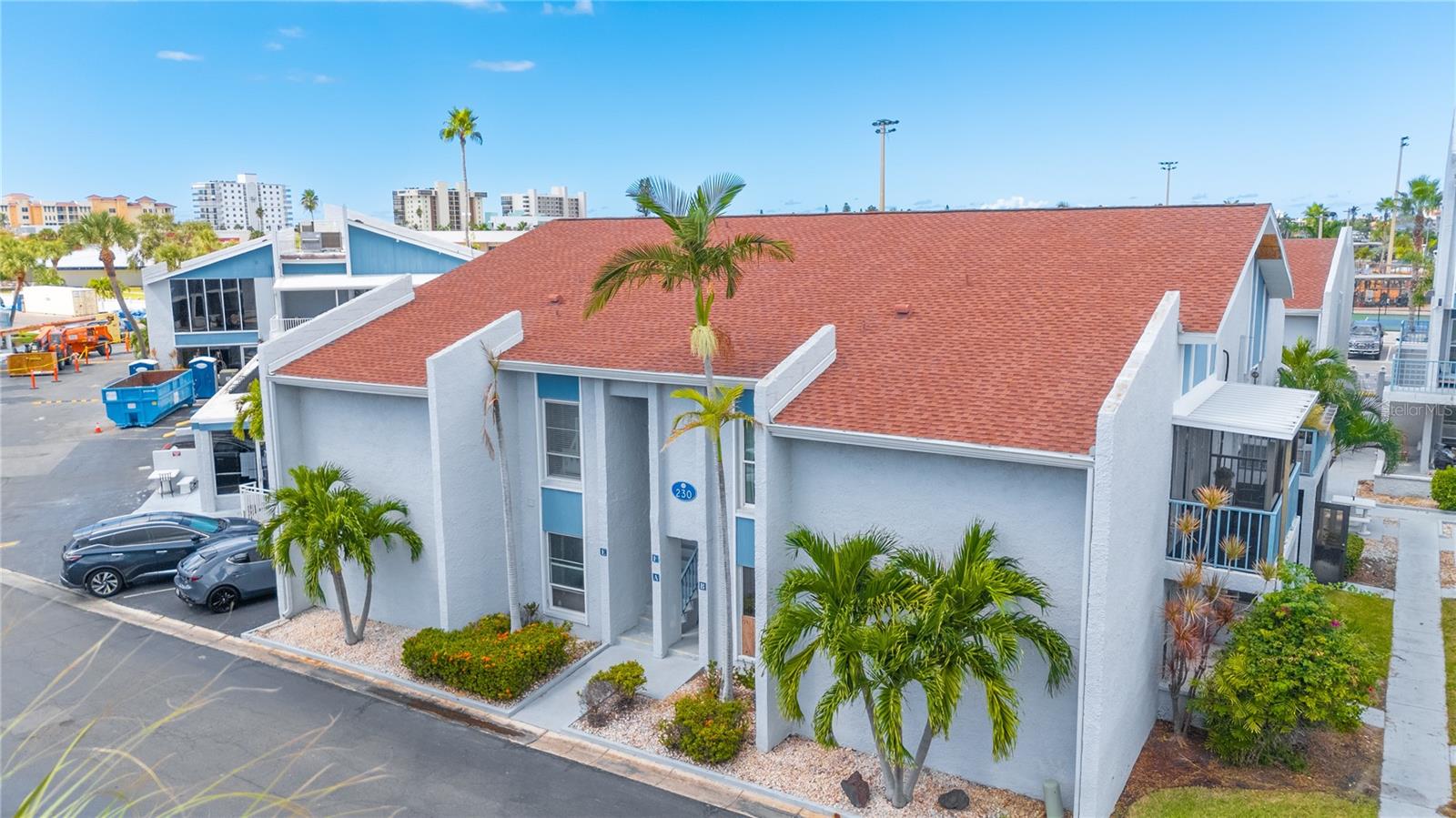 230 MEDALLION BLVD #E, MADEIRA BEACH, FL — photo 2